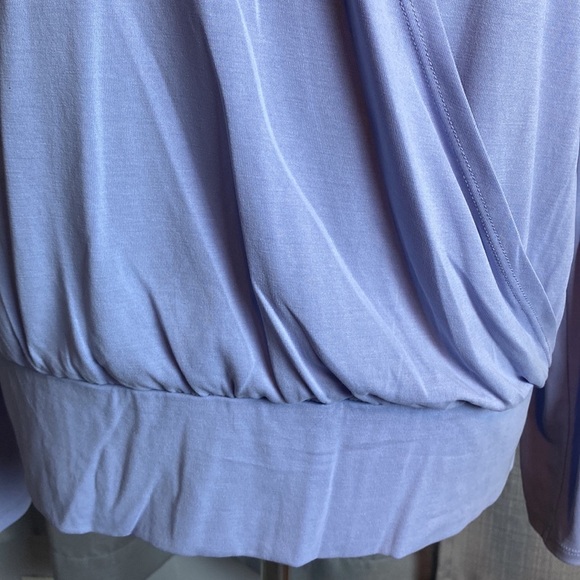 LOFT Women’s V-Neck Faux Wrap Top Pale Blue sz L NWT - Picture 2 of 7